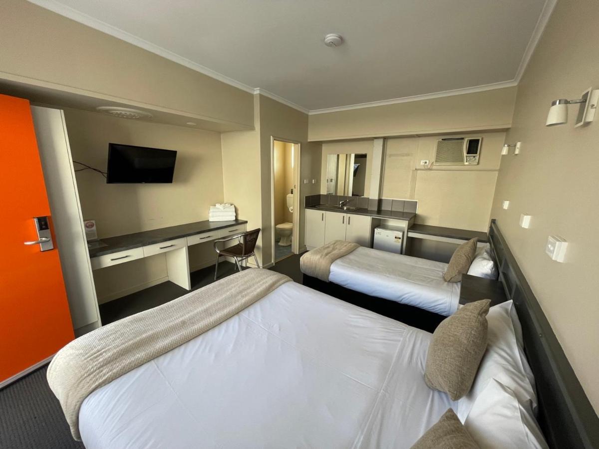 Astor Hotel Motel Олбері Екстер'єр фото