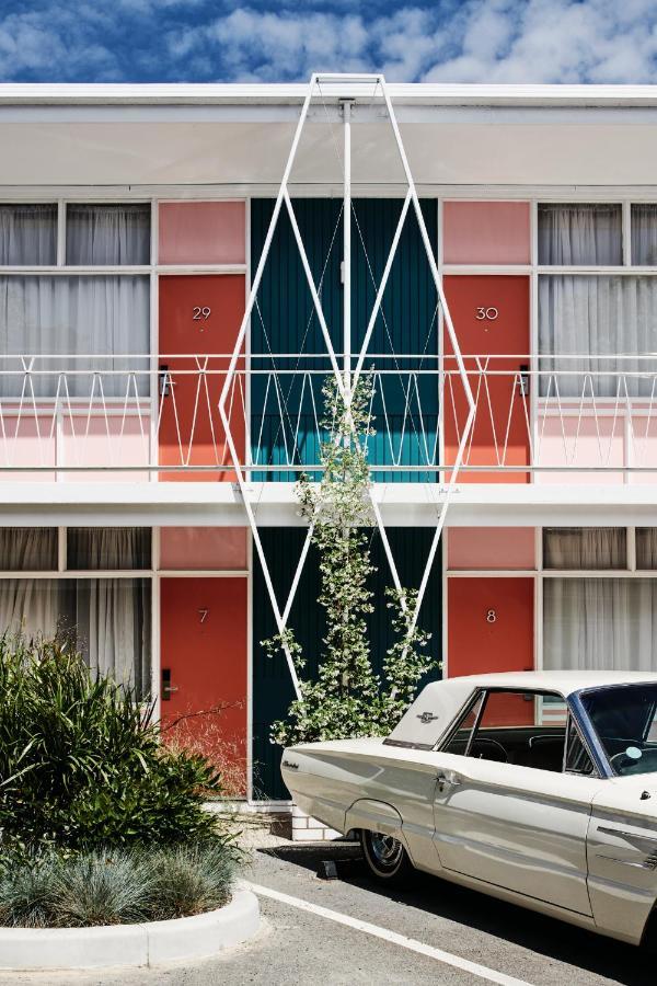 Astor Hotel Motel Олбері Екстер'єр фото