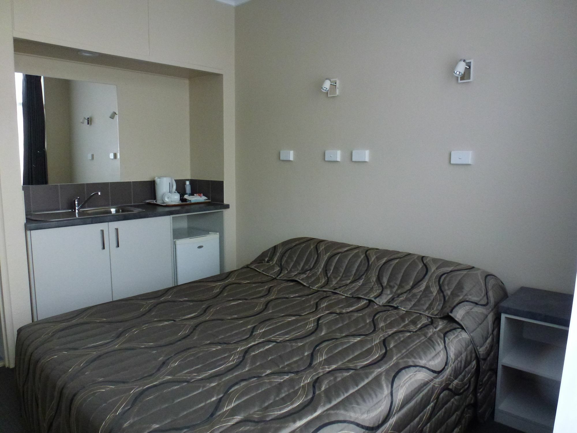 Astor Hotel Motel Олбері Екстер'єр фото